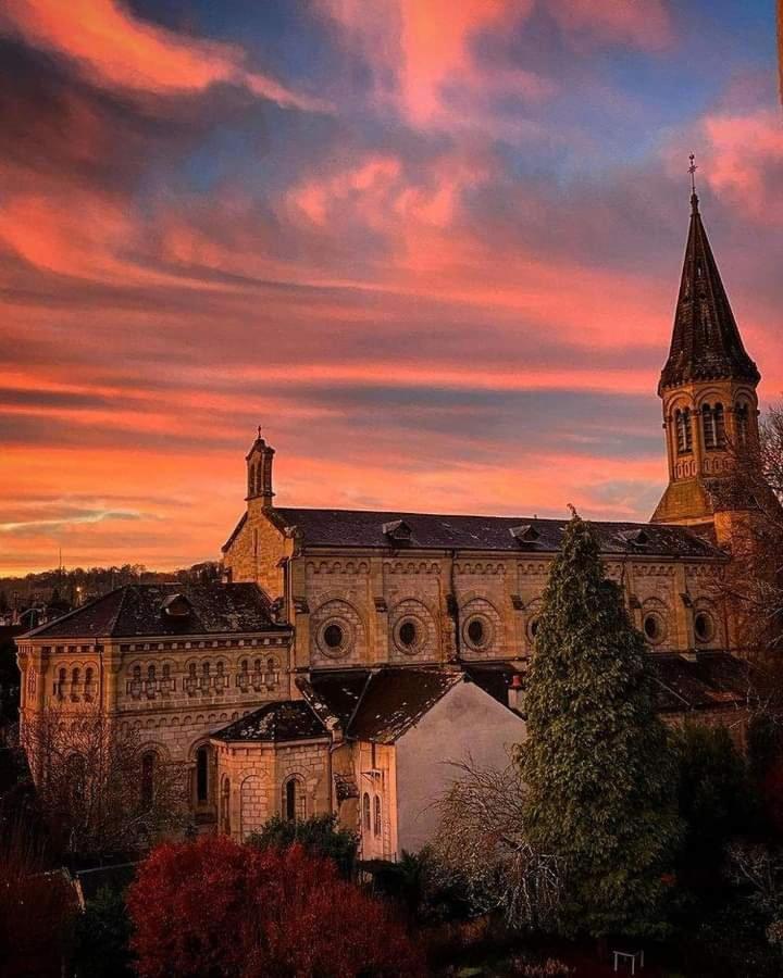 Chambre Climatisee Au Coeur De Brive Avec Televiseur Connecte Wifi Netflix 外观 照片